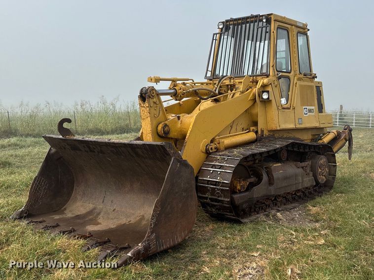 1981 Caterpillar 963LGP track loader - FG0619