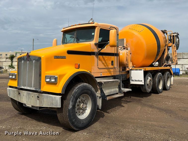 2009 Kenworth W900 ready mix truck - FK3341