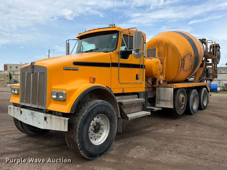 2007 Kenworth W900 ready mix truck - FK3343
