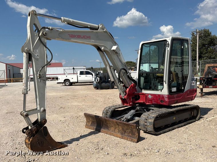 2010 Takeuchi TB250 mini excavator - FK3411