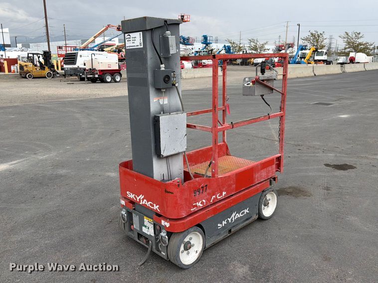 2017 Skyjack SJ16 vertical lift - FK4590
