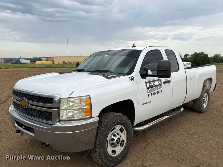 2013 Chevrolet Silverado 2500HD Ext. Cab pickup truck - FK5086