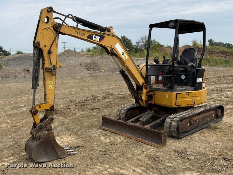2012 Caterpillar 303.5E CR mini excavator - FK5087