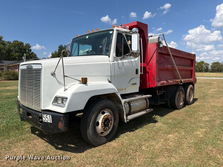 2001 Freightliner FLS112 dump truck - FN2575