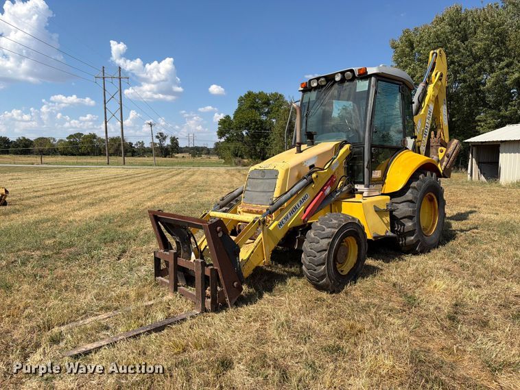 New Holland B95 backhoe - FN2579