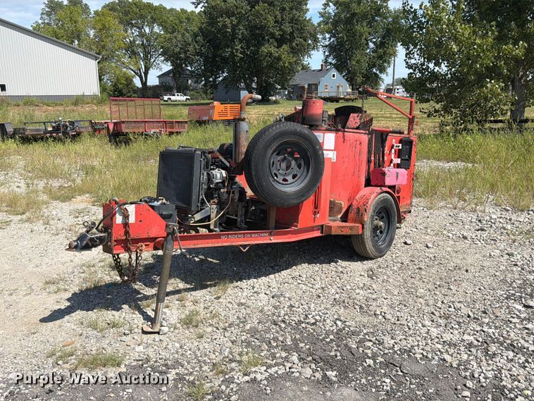 2009 Crafco EZ Pour 100D pothole patcher - FP3028