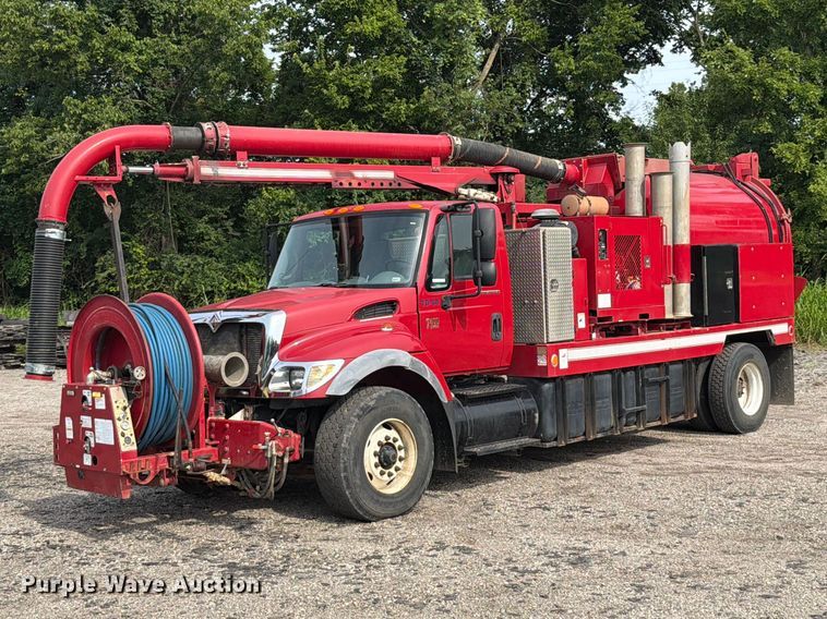 2007 International WorkStar 7400  sewer jetter truck - FT6159
