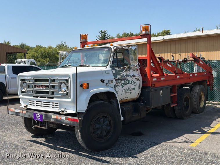 1986 Chevrolet C7 reel truck - FT6215