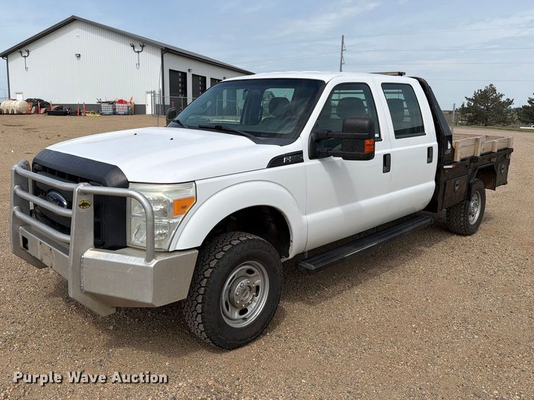 2015 Ford F250 Super Duty Crew Cab flatbed pickup truck - FT6691