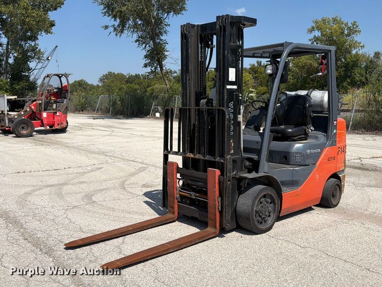 Toyota 8FGCU30 forklift - FU4614