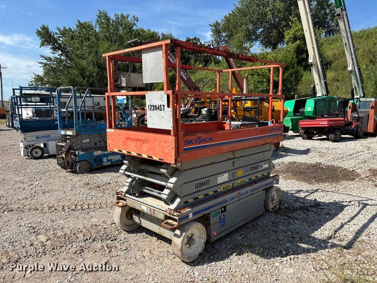 SkyJack SJ4626 Scissor lift - NM9954