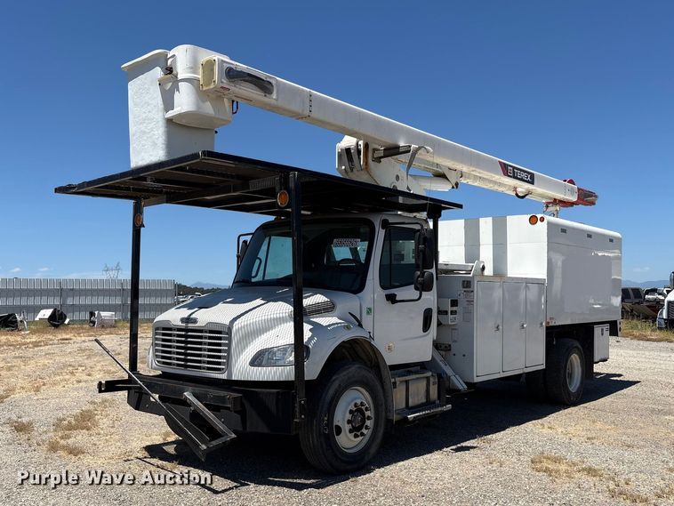 2017 Freightliner Business Class M2 forestry bucket truck - YA3714