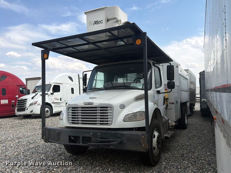 2015 Freightliner Business Class M2 forestry bucket truck - YA4104