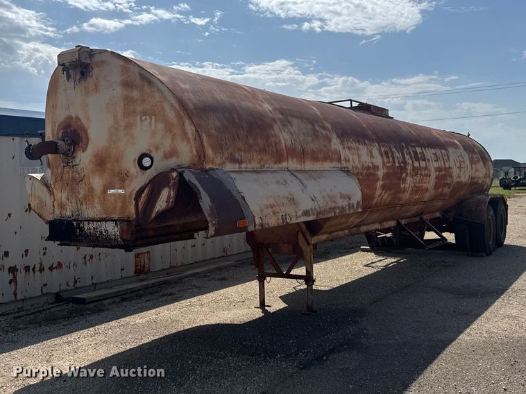 1958 Moser tank trailer - DY3305