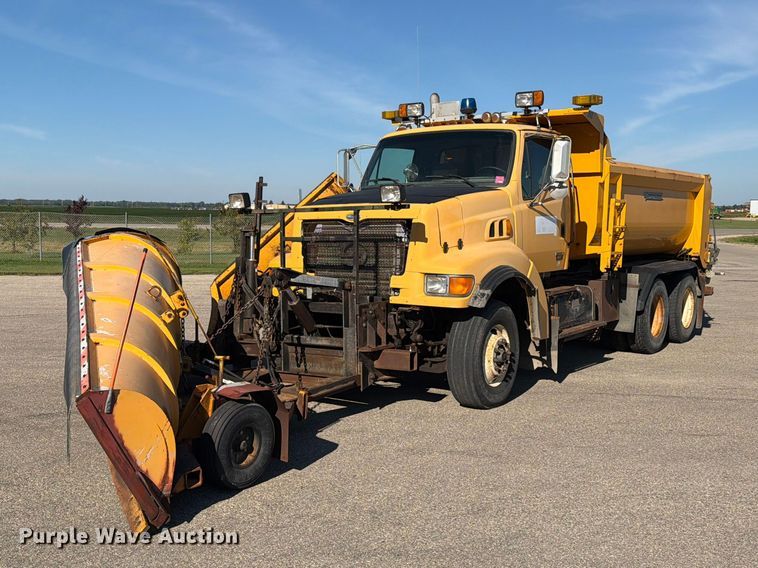 2000 Sterling L9500 dump truck - EA0450