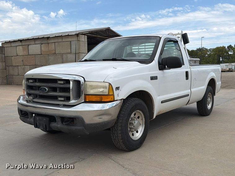 2000 Ford F250 Super Duty pickup truck - EP7522