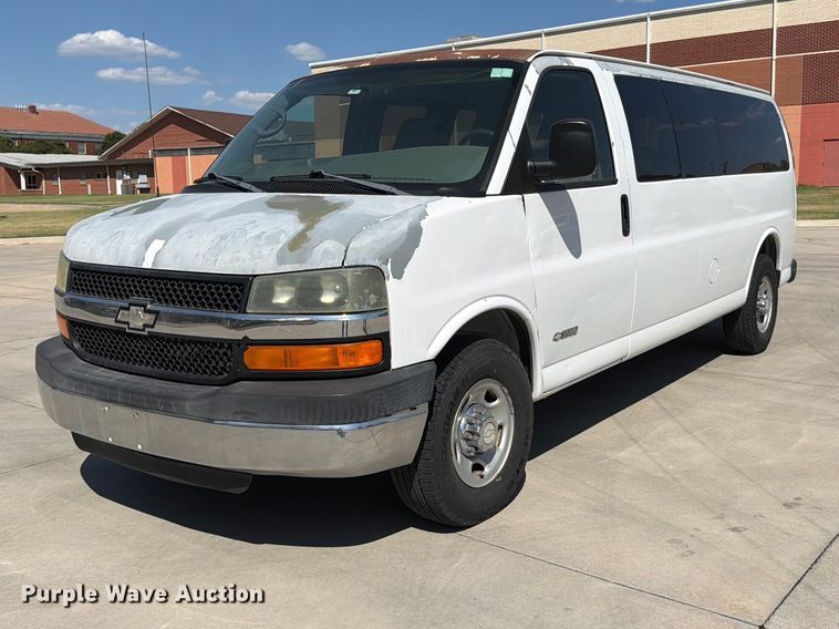 2006 Chevrolet Express 3500 van - EP7570
