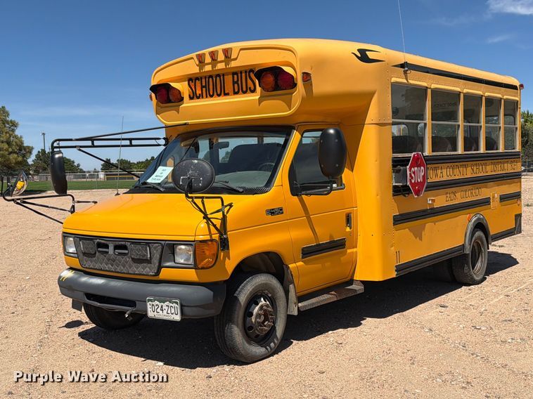 2003 Ford E450 school bus - EW1055