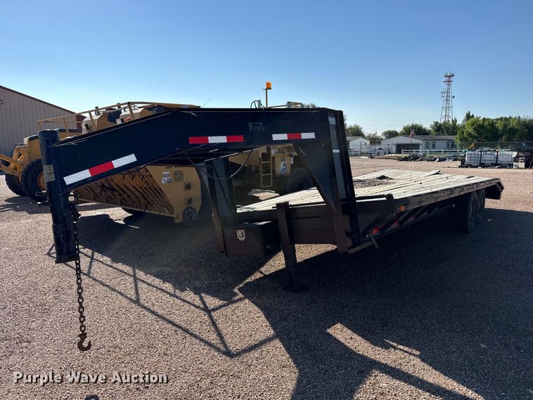 2001 Neal equipment trailer - EW4248