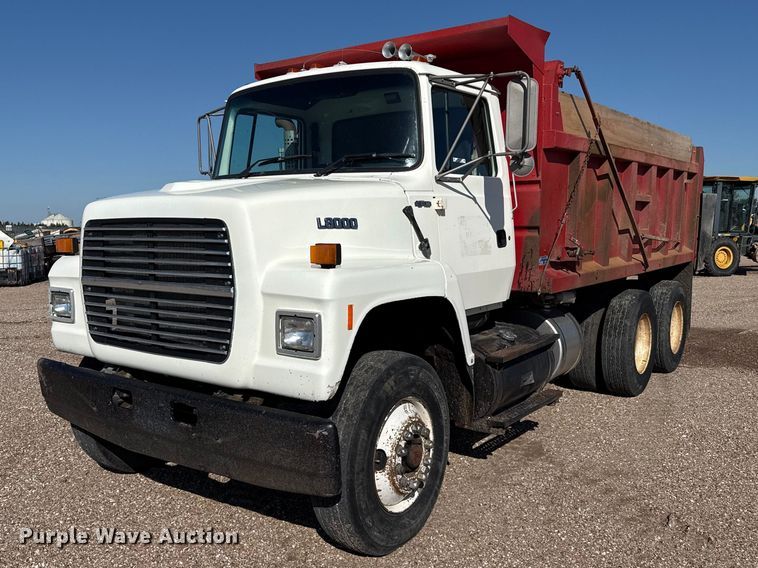 1995 Ford L8000 dump truck - EW4249