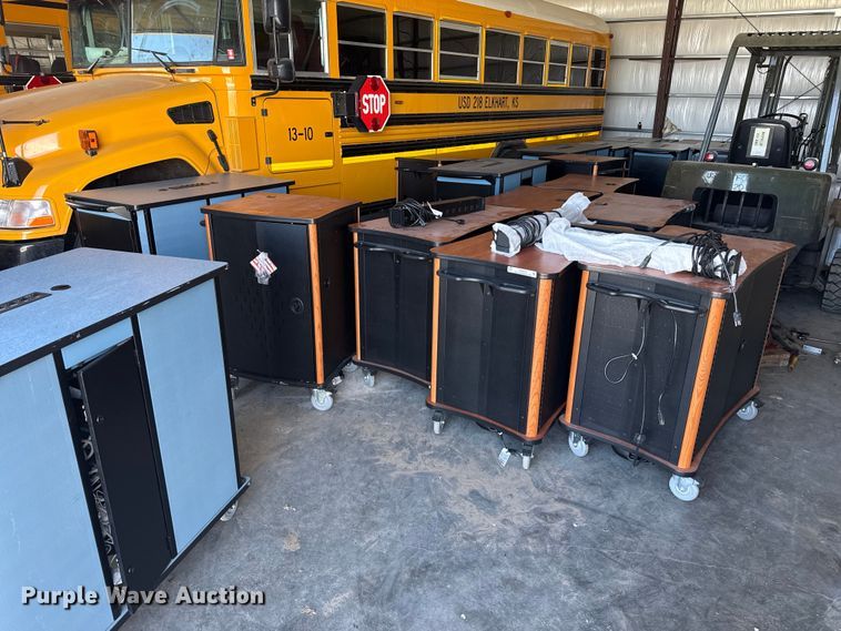 (23) storage carts - EW4279