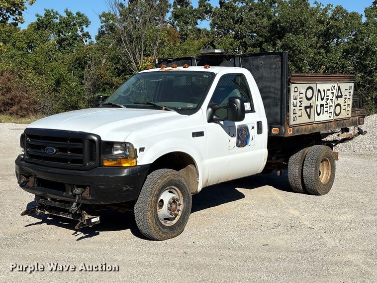 1999 Ford F-350 dump bed pickup truck - FG0636