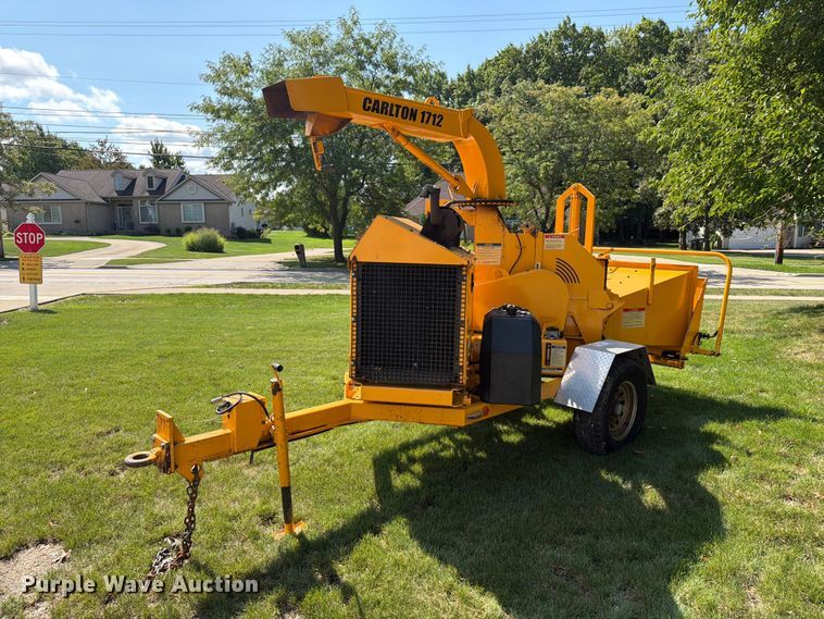 2011 Carlton 1712 wood chipper - FG3009