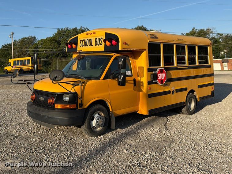 2012 Thomas Minotour school bus - FK3400