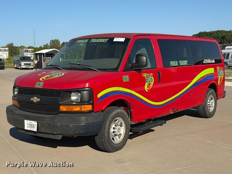 2008 Chevrolet Express 3500 van - FN5851
