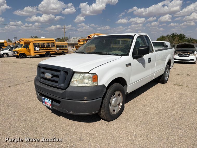 2008 Ford F150 pickup truck - FO3009