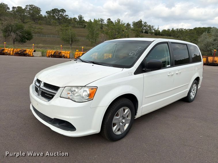 2011 Dodge Grand Caravan van - FT6515