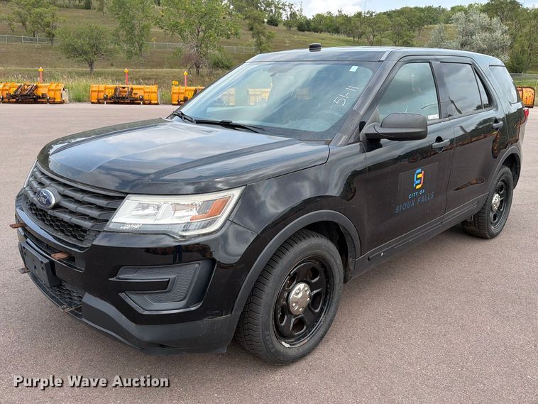 2016 Ford Explorer  - FT6517