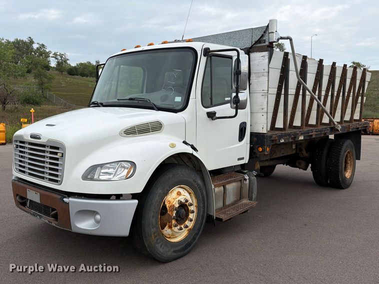 2012 Freightliner M2 dump truck - FT6523