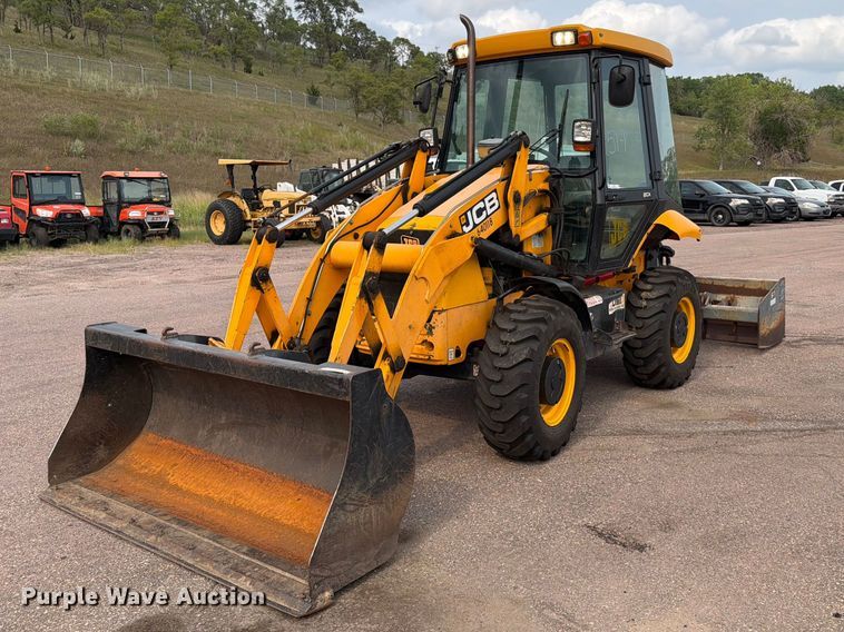2010 JCB 2CXU landscape tractor - FT6525