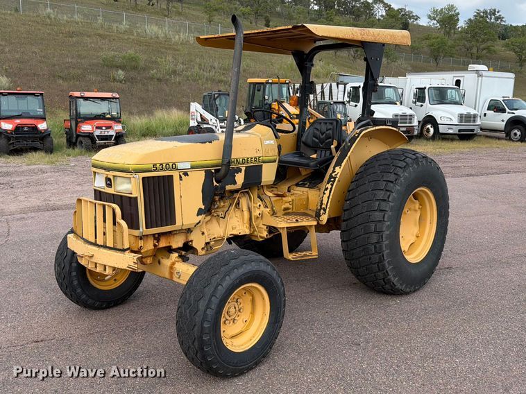 1993 John Deere 5300 tractor - FT6527