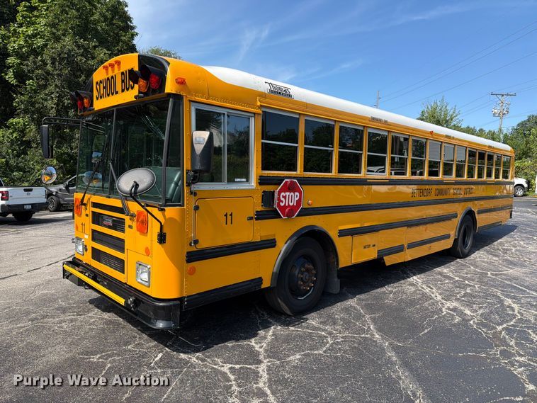 2012 Thomas Built school bus - FT8004