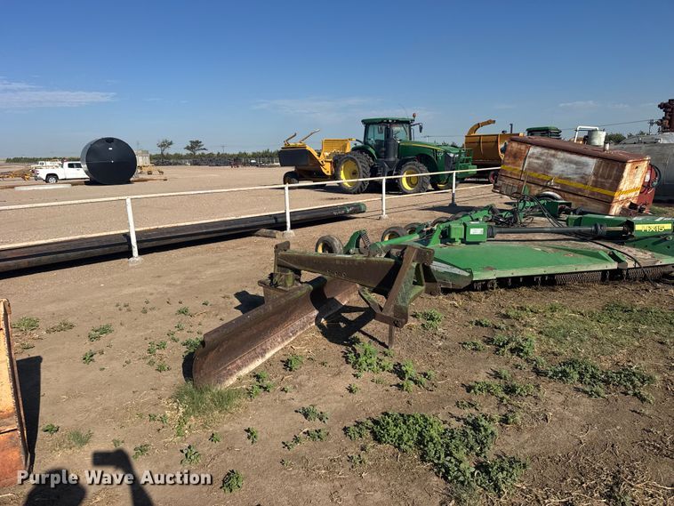 John Deere blade - DY3255
