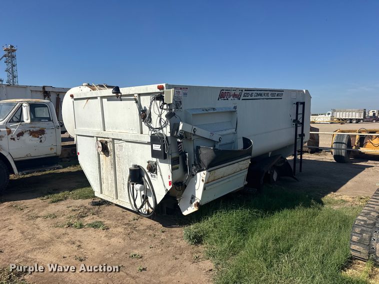 Roto-Mix 620-16 feed mixer bed - DY3263