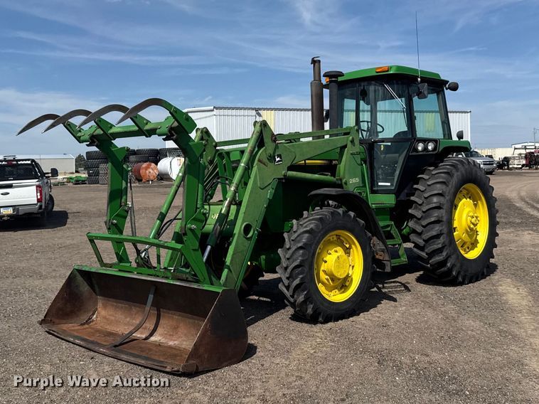 1992 John Deere 4055 MFWD tractor - DY3289