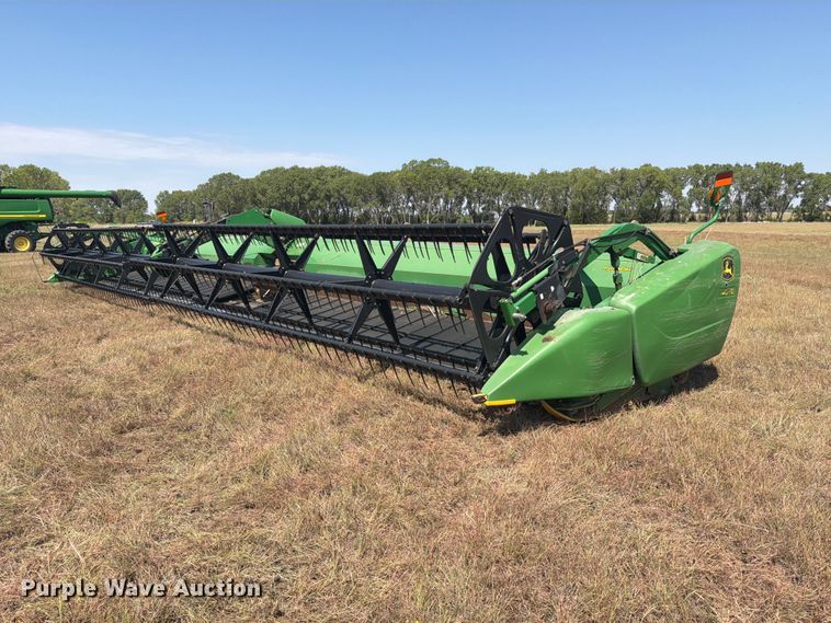 2012 John Deere 640FD flex draper head - EP7549