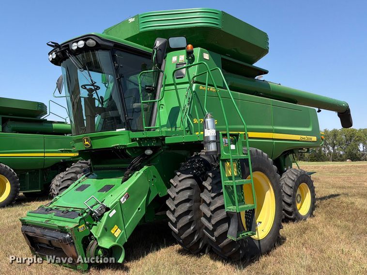 2010 John Deere 9870 STS combine - EP7554
