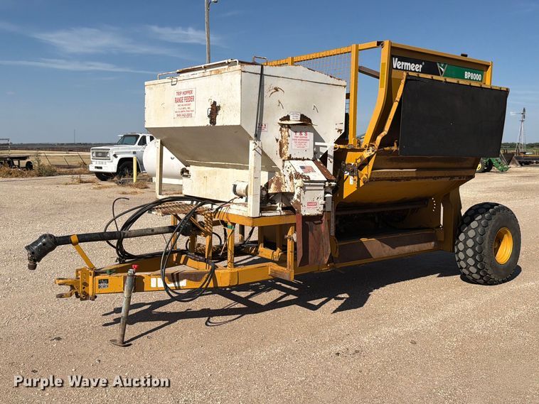 2009 Vermeer BP8000 bale processor - EP7560