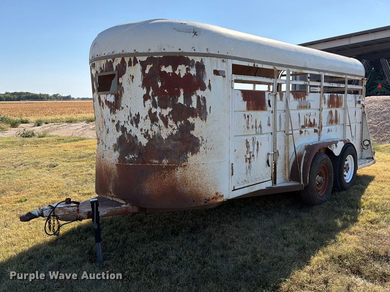 1976 Blair livestock trailer - EP7565