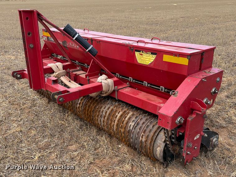 Landoll SSBP8 no-till seeder - EW8740