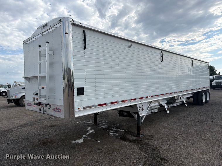2015 Wilson Trailer DWH-550 grain trailer - FB5064
