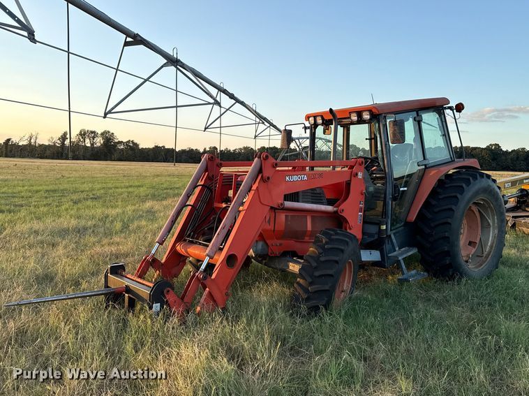 2004 Kubota M120-DT MFWD tractor - FC4285