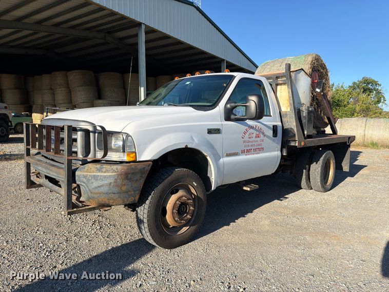 2003 Ford F550 flatbed truck - FK5121