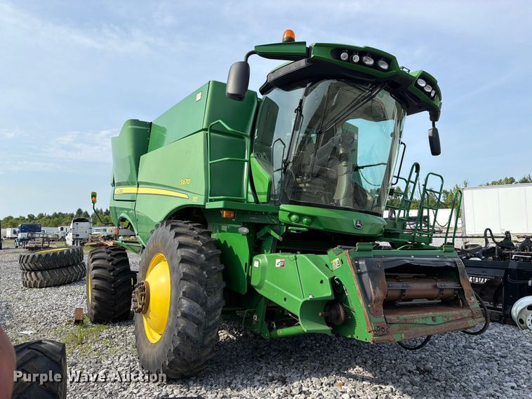 2015 John Deere S670S STS combine - YA4310