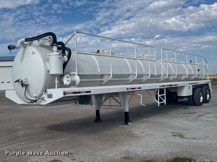 2012 Pinsa Cisterna vacuum trailer - DY3308