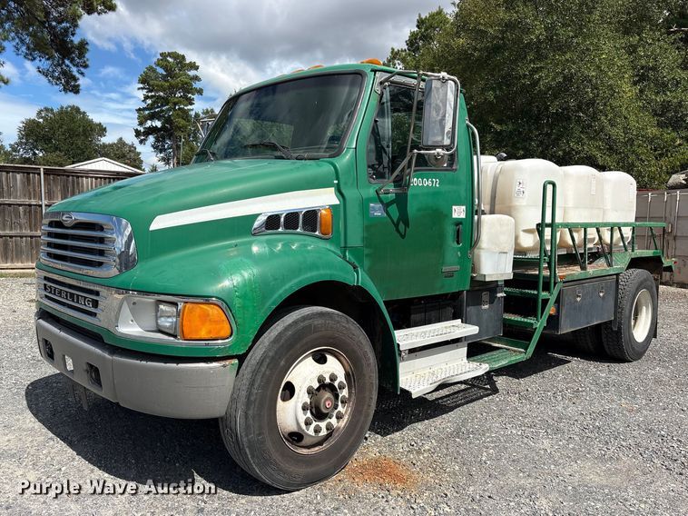 2004 Sterling Truck Acterra tank truck - ES8094